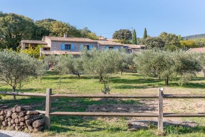 propriété 21 Pièces en vente sur CLARET (34270) Vente Propriété Claret 21 Pièces 530 m²