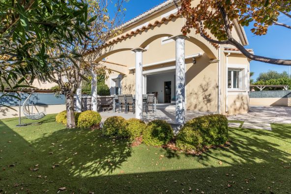 Vente Maison Villeneuve-lès-Maguelone 5&nbsp;Pièces 166&nbsp;m²