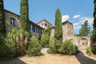 mas 17 Pièces en vente sur ST BAUZILLE DE MONTMEL (34160)