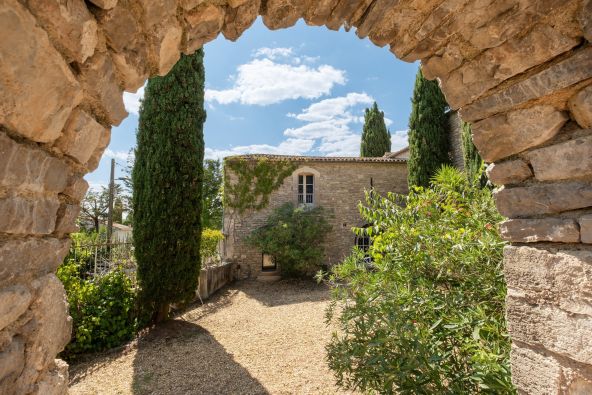 Sale Mas Saint-Bauzille-de-Montmel 17 Rooms 639 m²