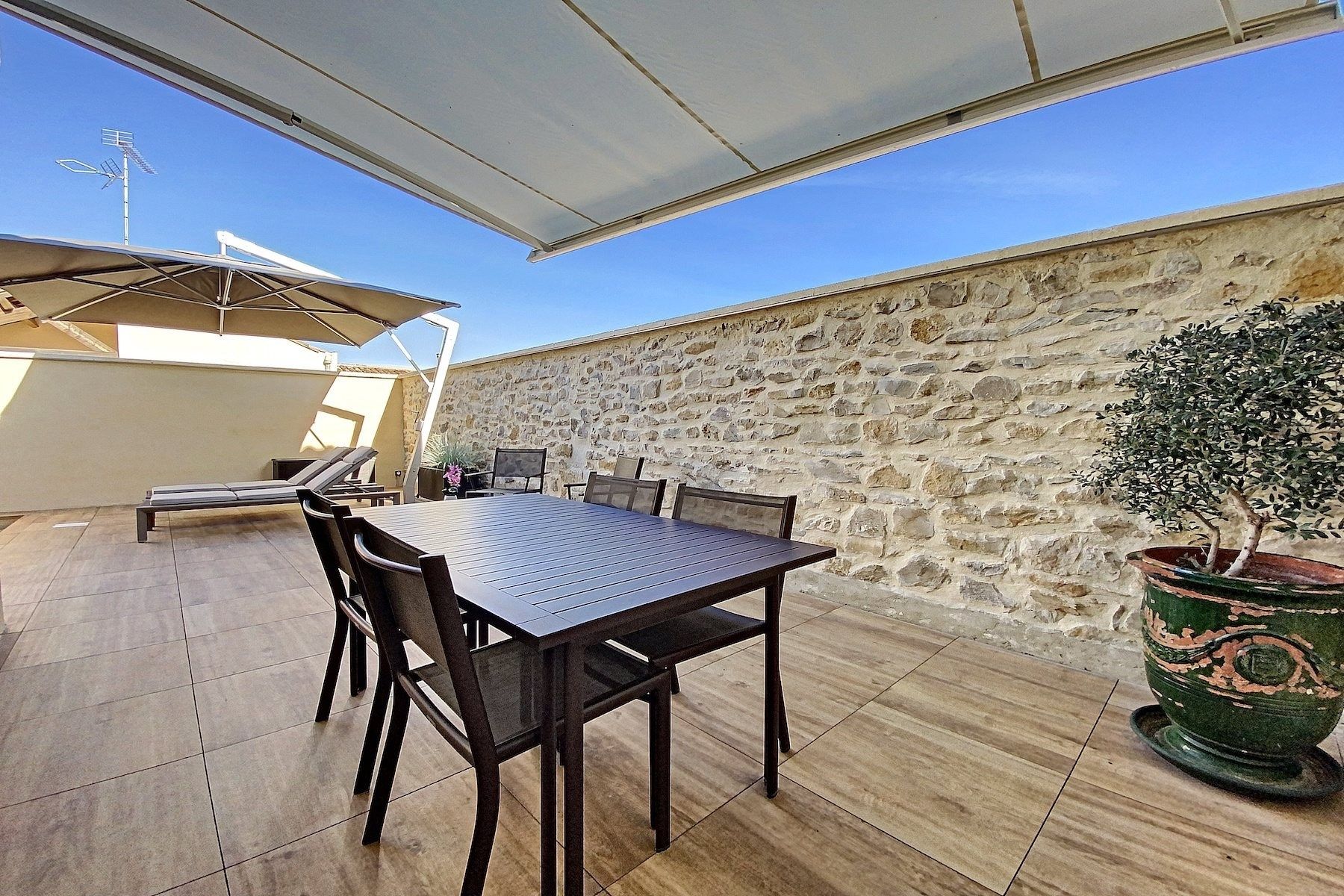house 7 Rooms for sale on ST LAURENT D AIGOUZE (30220)