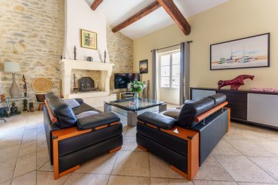 Sale House Saint-Laurent-d'Aigouze 7&nbsp;Rooms 300&nbsp;m²