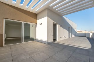 apartment 4 Rooms for sale on MONTPELLIER (34000)