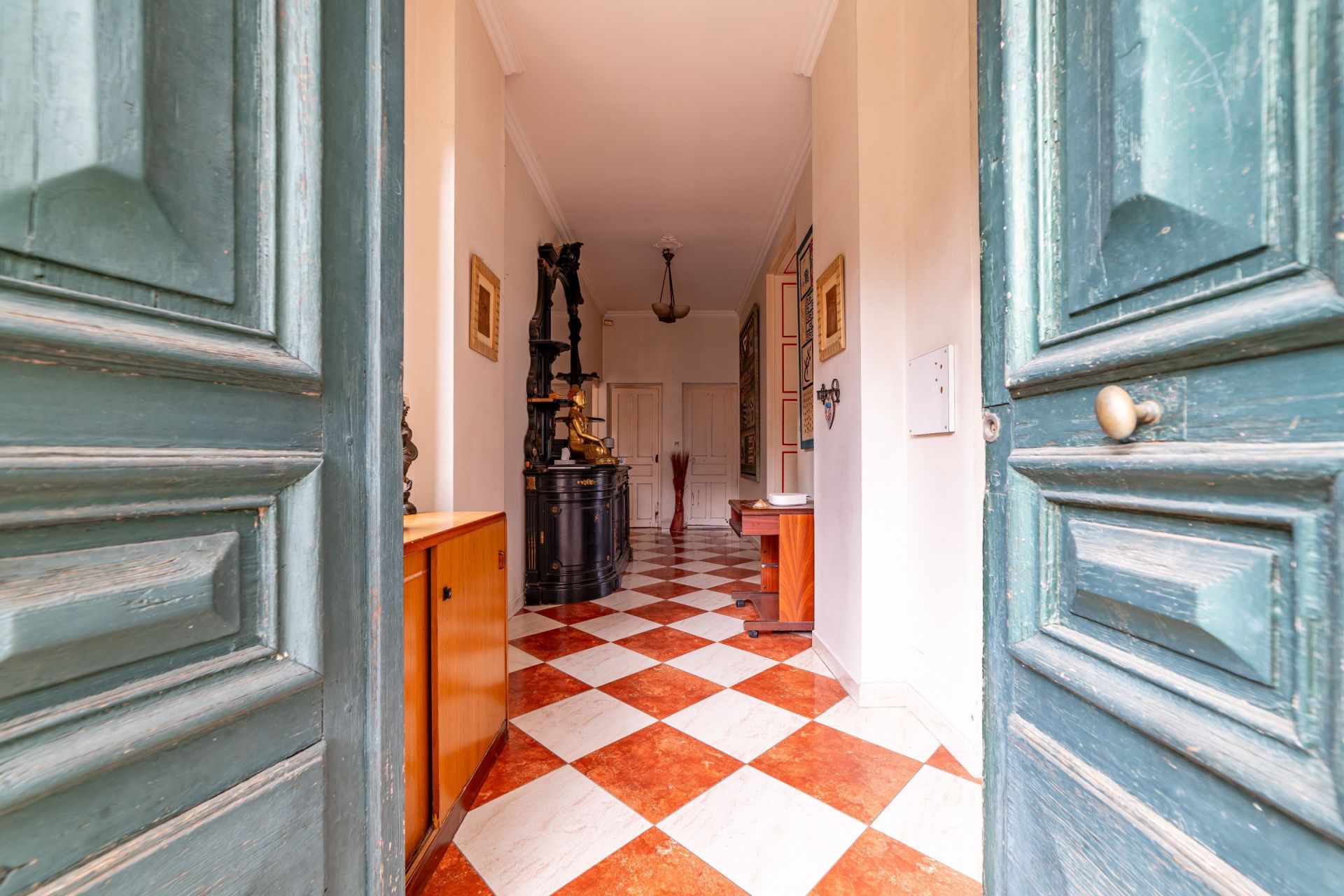 house 6 Rooms for sale on SETE (34200)