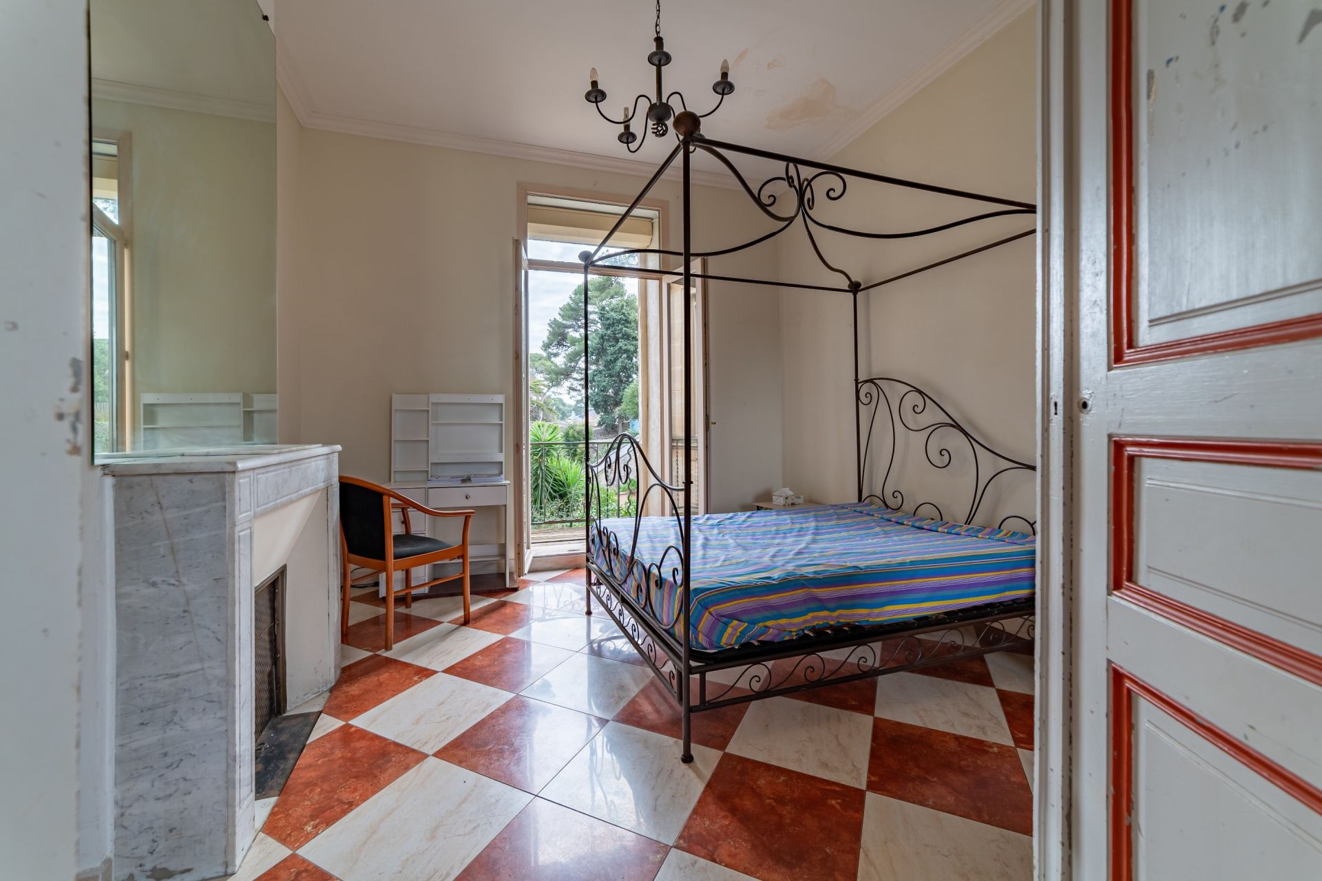 house 6 Rooms for sale on SETE (34200)