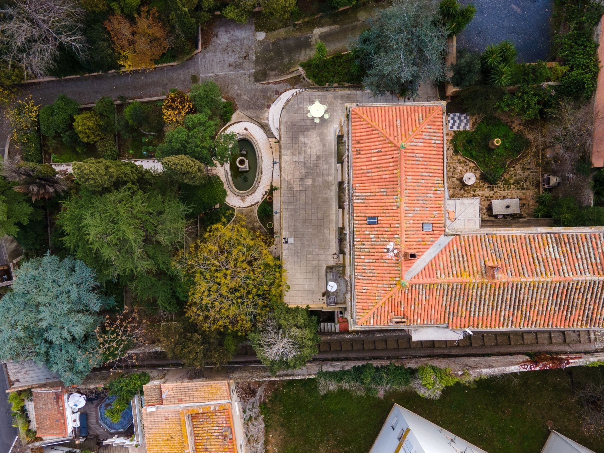 house 6 Rooms for sale on SETE (34200)