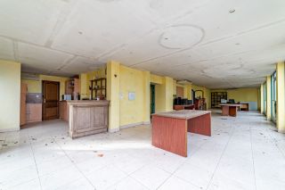 house 6 Rooms for sale on SETE (34200)