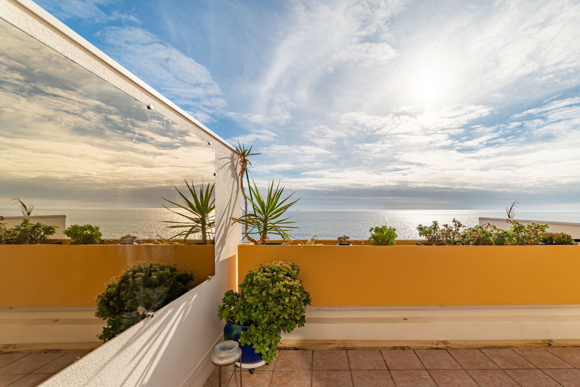 apartment 5 Rooms for sale on SETE (34200)