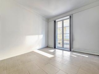 apartment 6 Rooms for sale on MONTPELLIER (34000)