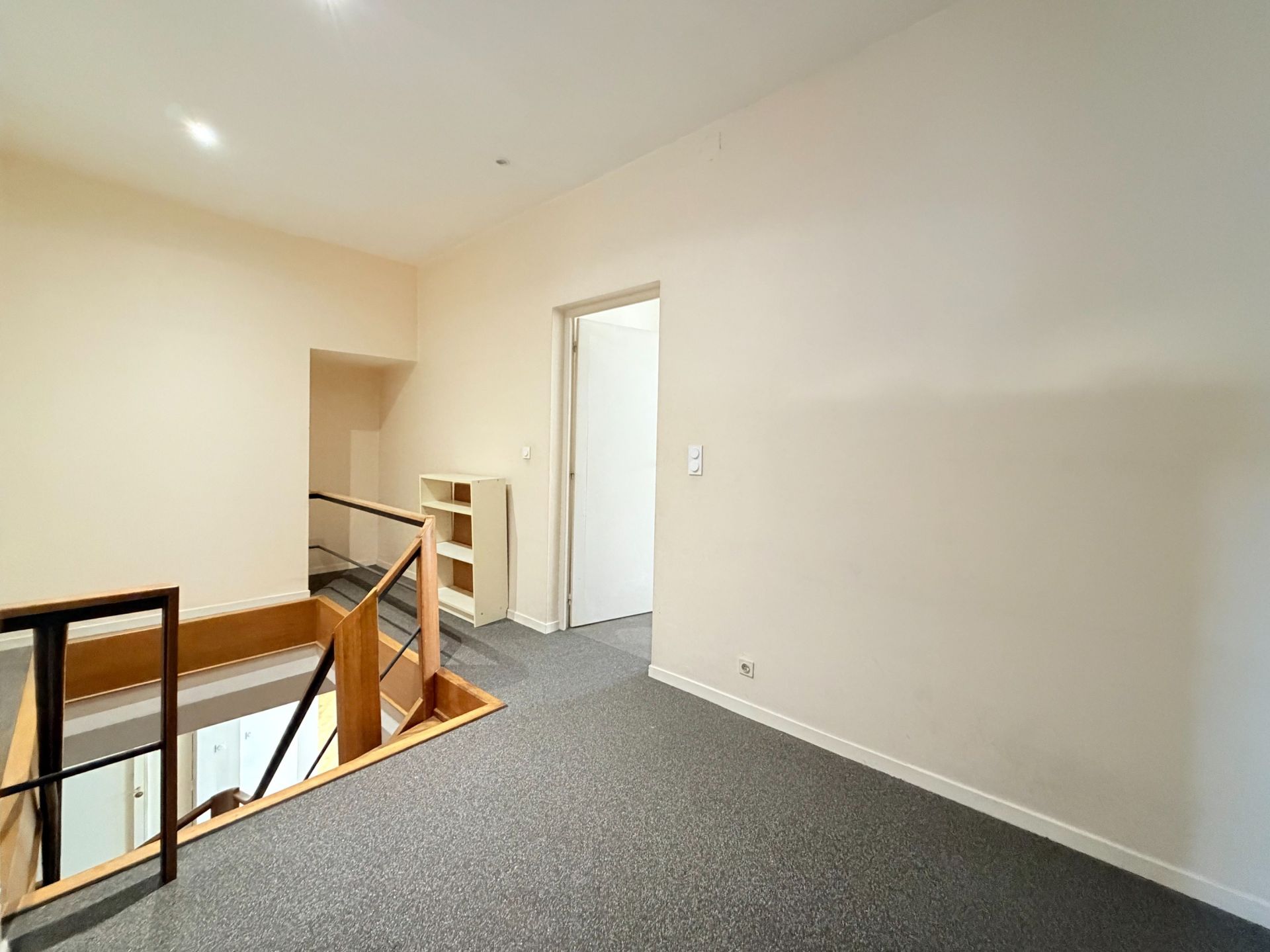 apartment 5 Rooms for sale on MONTPELLIER (34000)