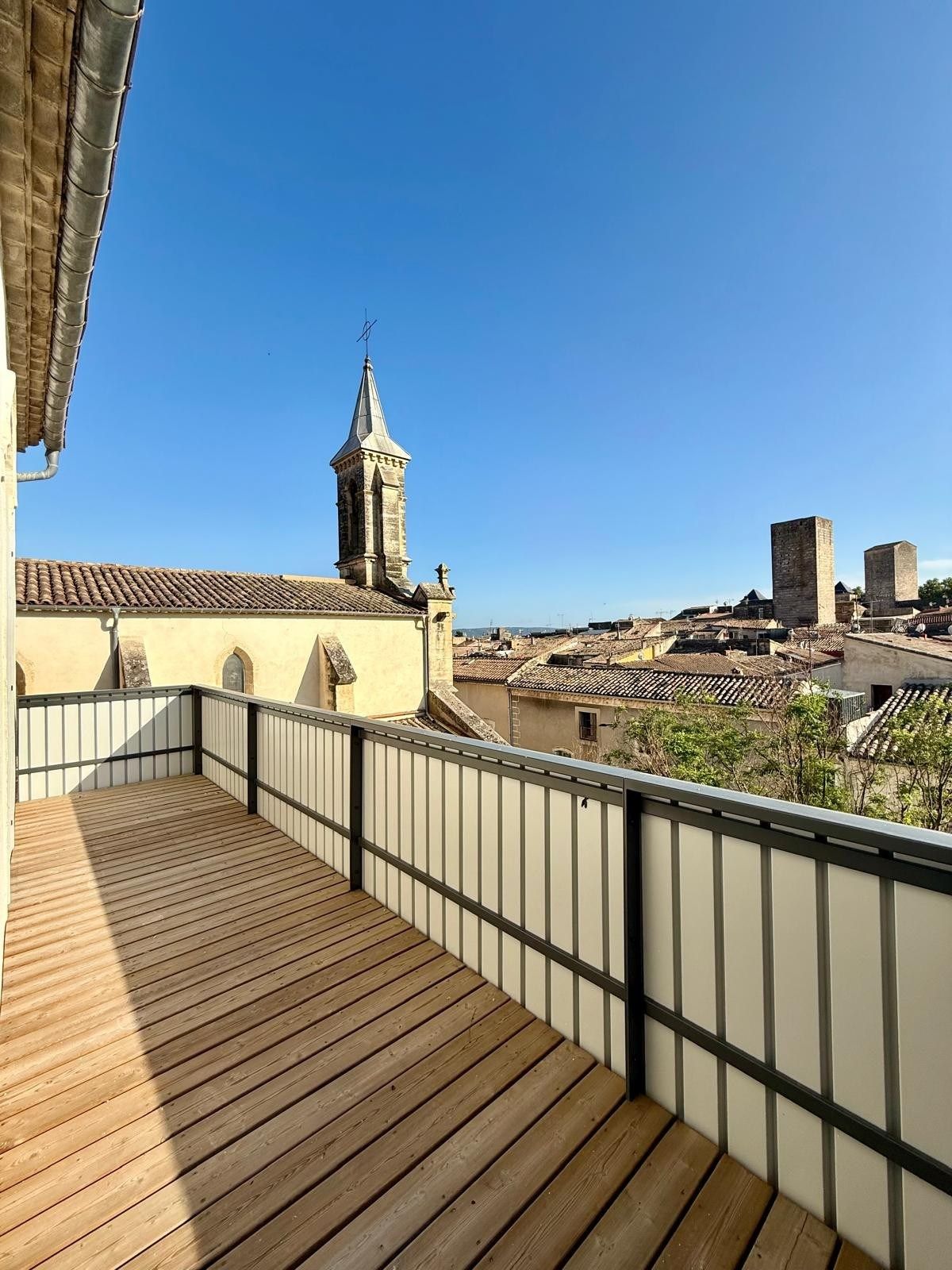 apartment 2 Rooms for sale on PIGNAN (34570)