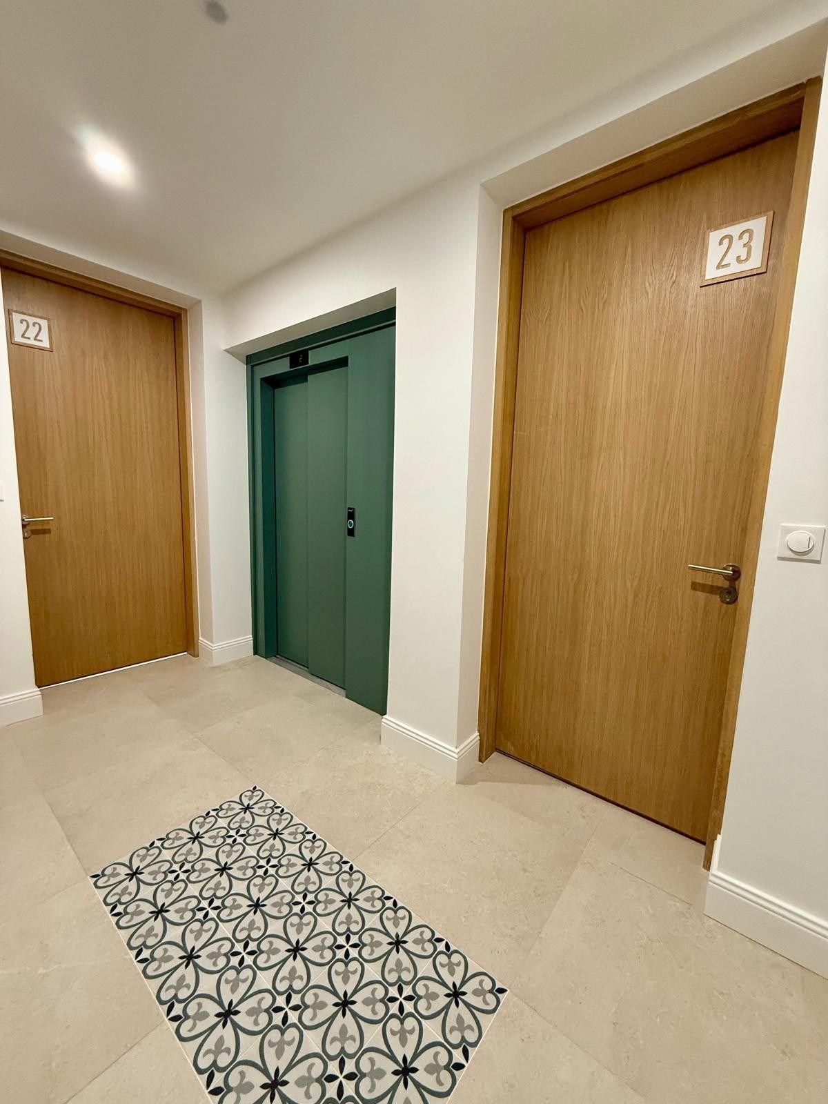 apartment 2 Rooms for sale on PIGNAN (34570)