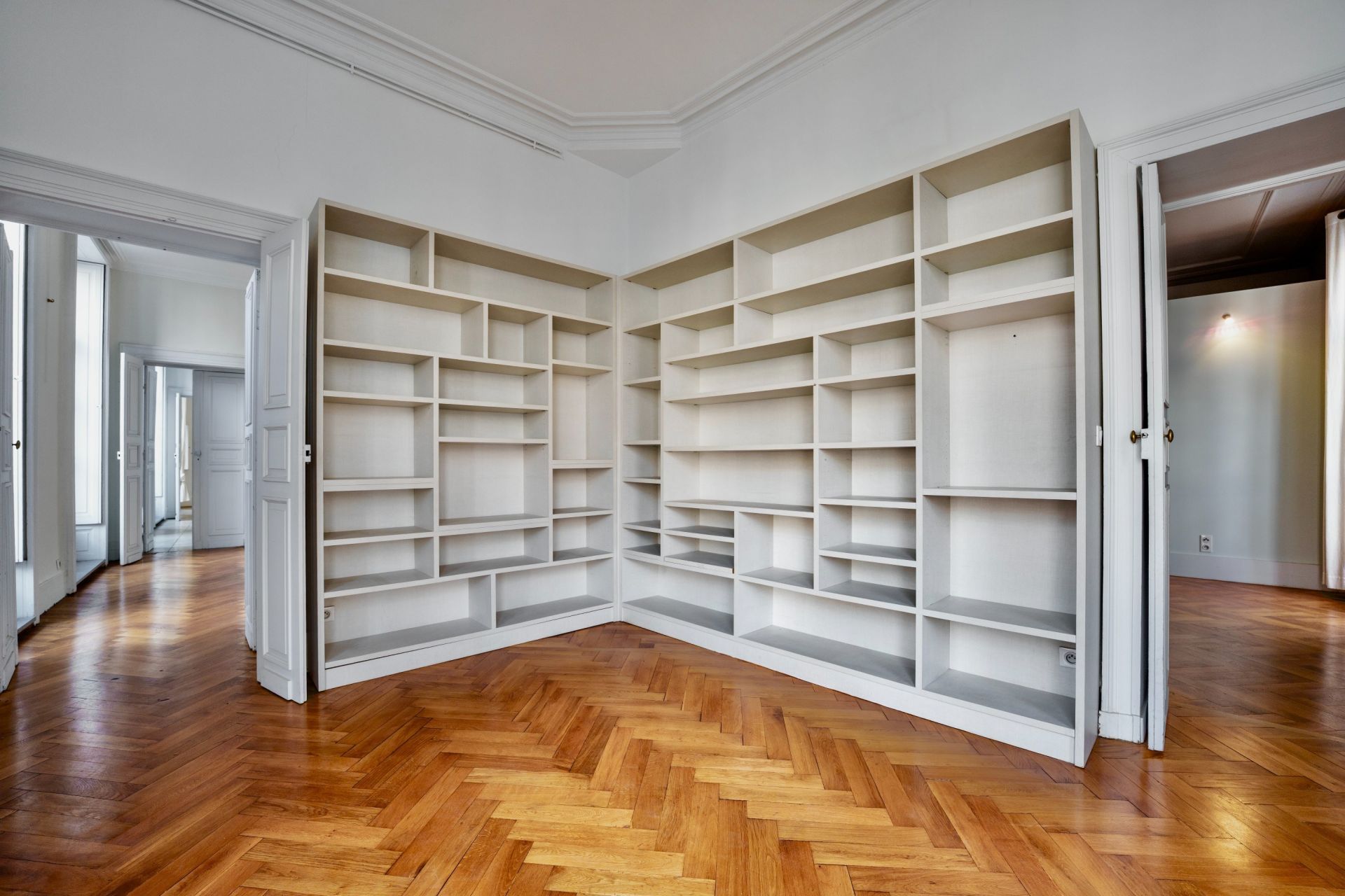 apartment 6 Rooms for sale on MONTPELLIER (34000)