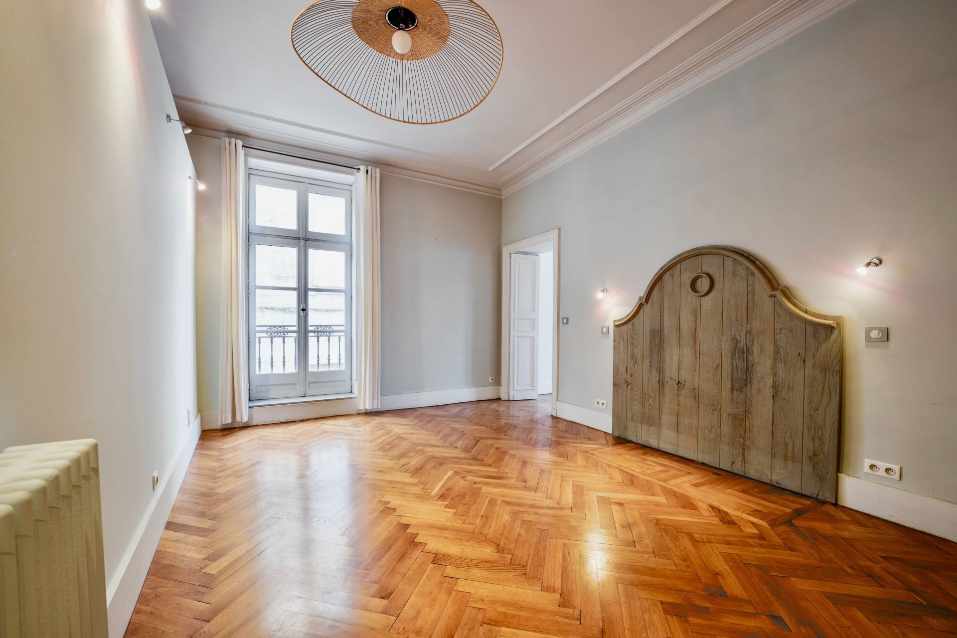 apartment 6 Rooms for sale on MONTPELLIER (34000)