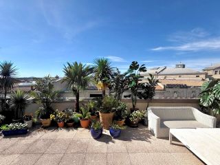 apartment 4 Rooms for sale on MONTPELLIER (34000)