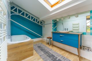 triplex 5 Rooms for sale on MONTPELLIER (34000)