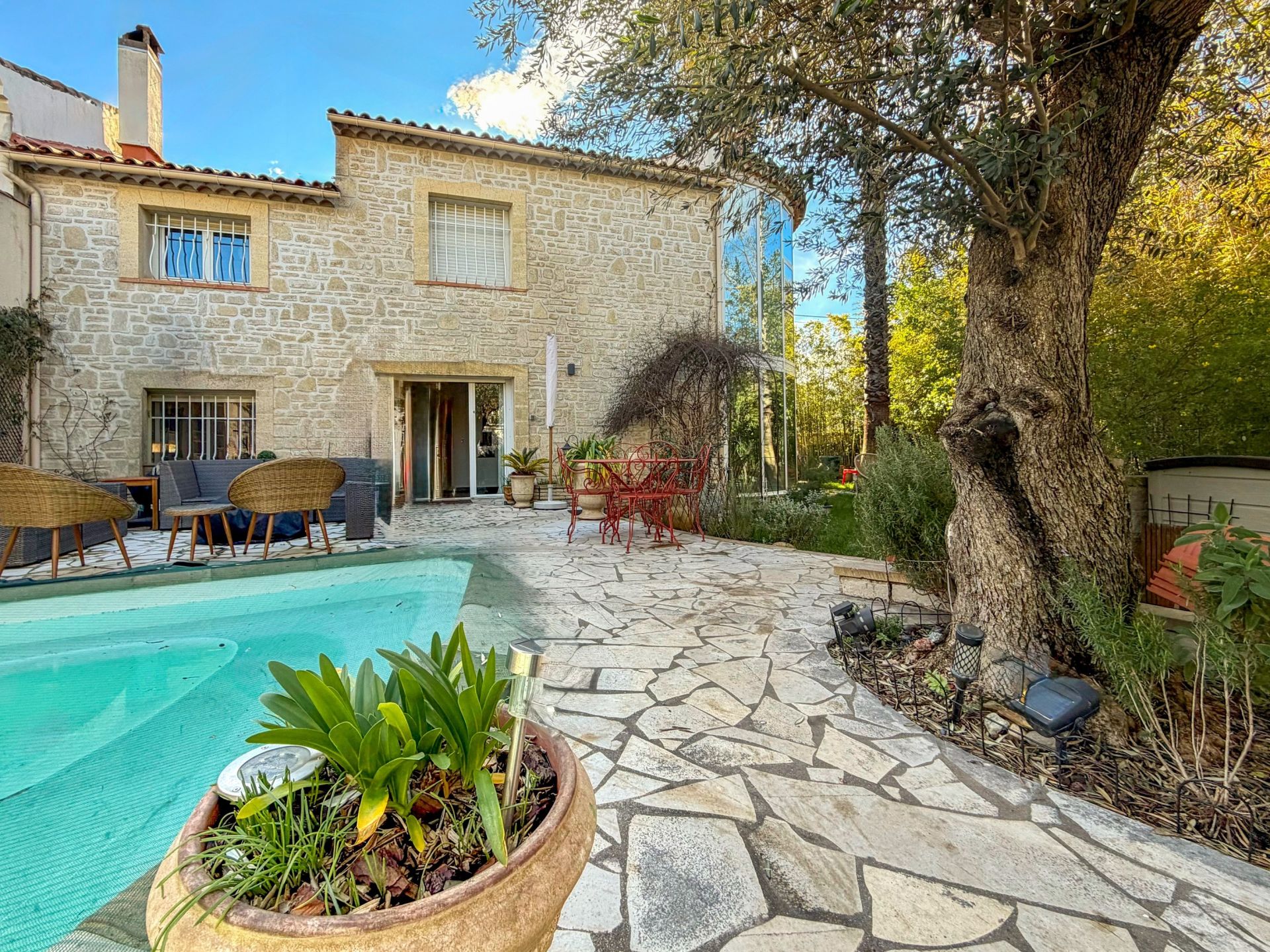 house 6 Rooms for sale on MONTPELLIER (34000)