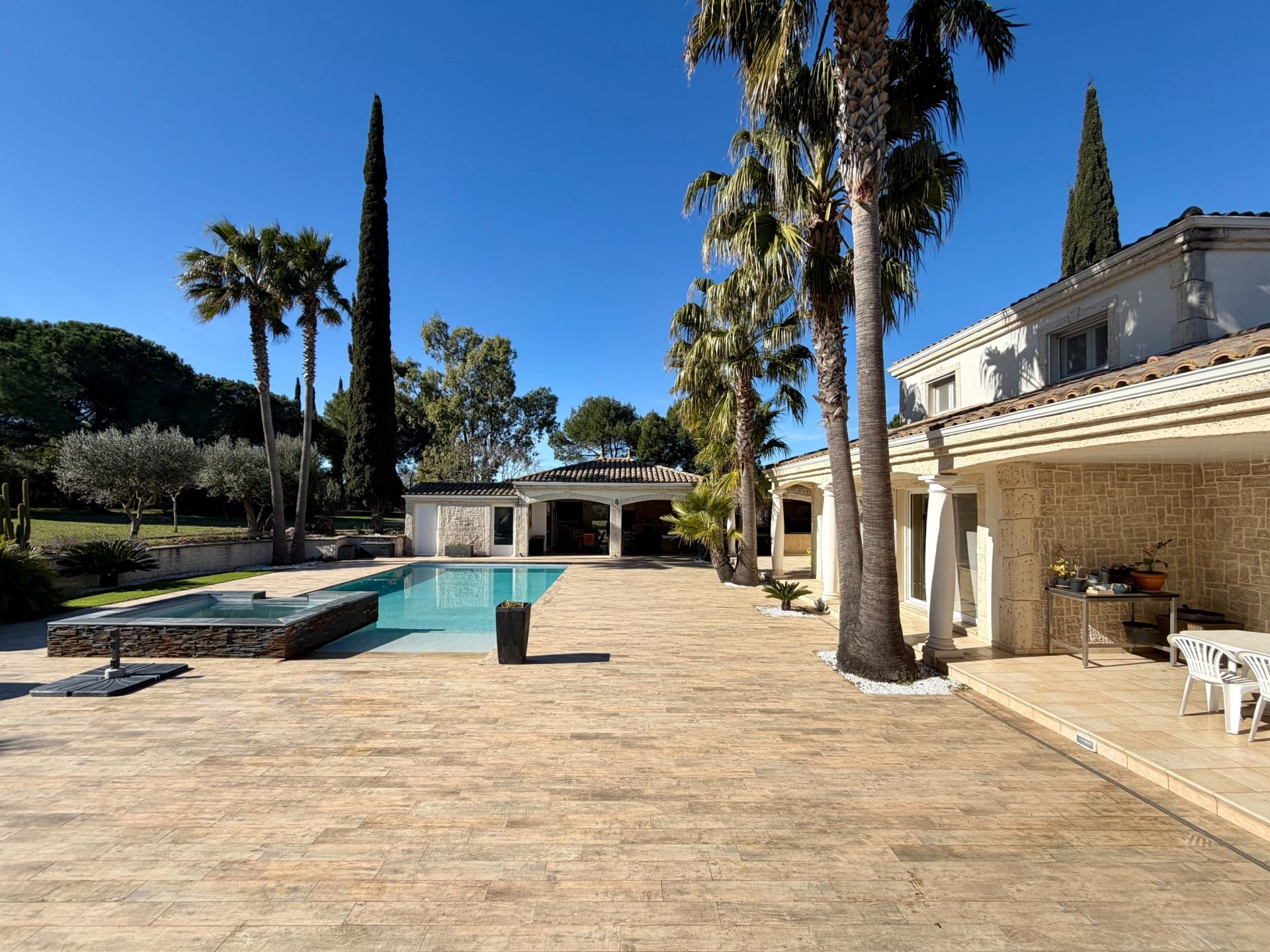 maison 7 Pièces en vente sur AGDE (34300)