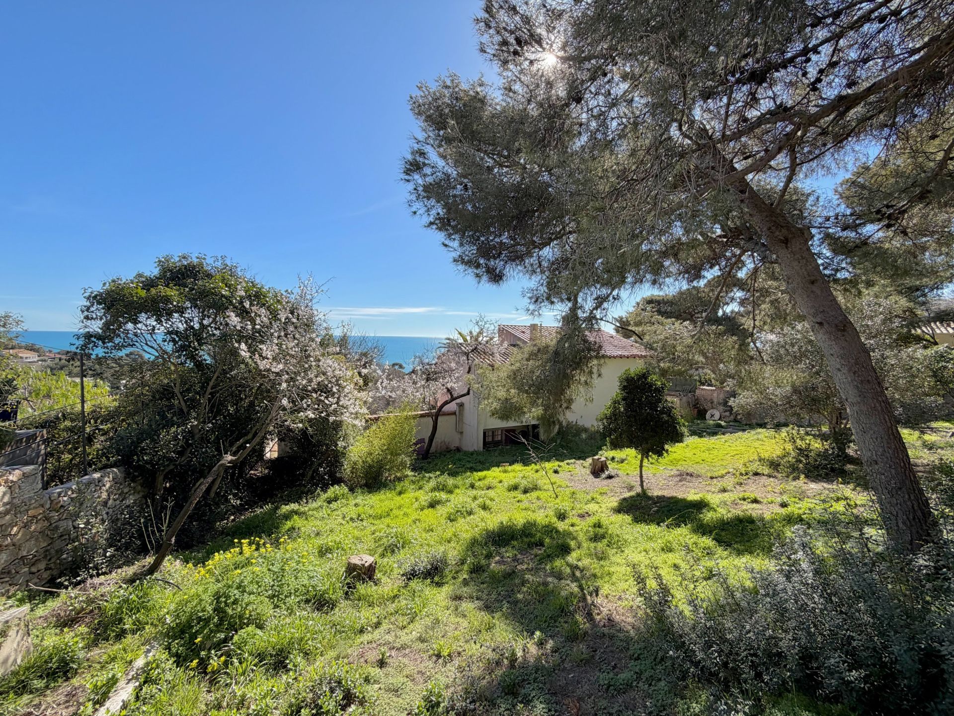 house 4 Rooms for sale on SETE (34200)