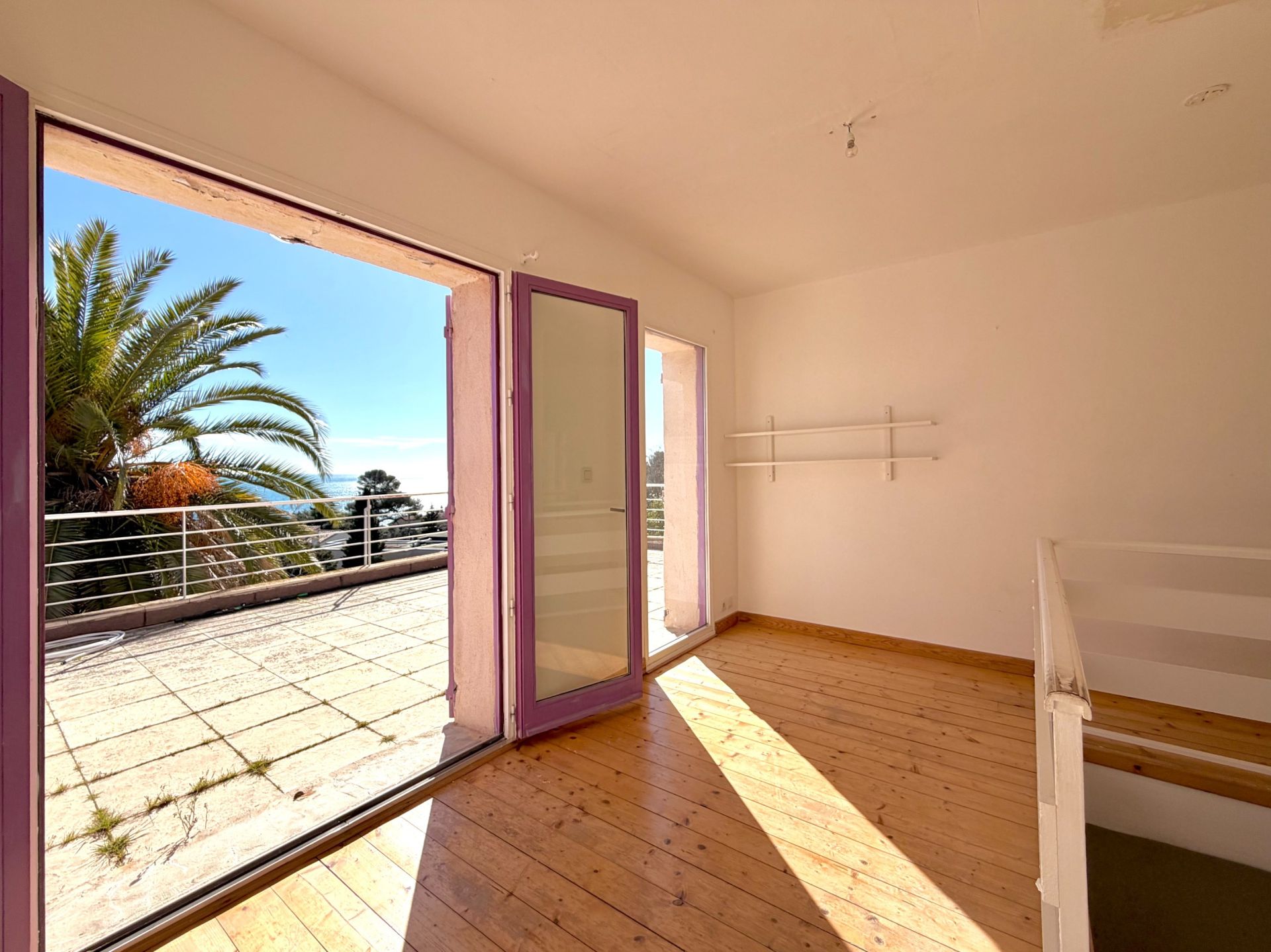 house 4 Rooms for sale on SETE (34200)