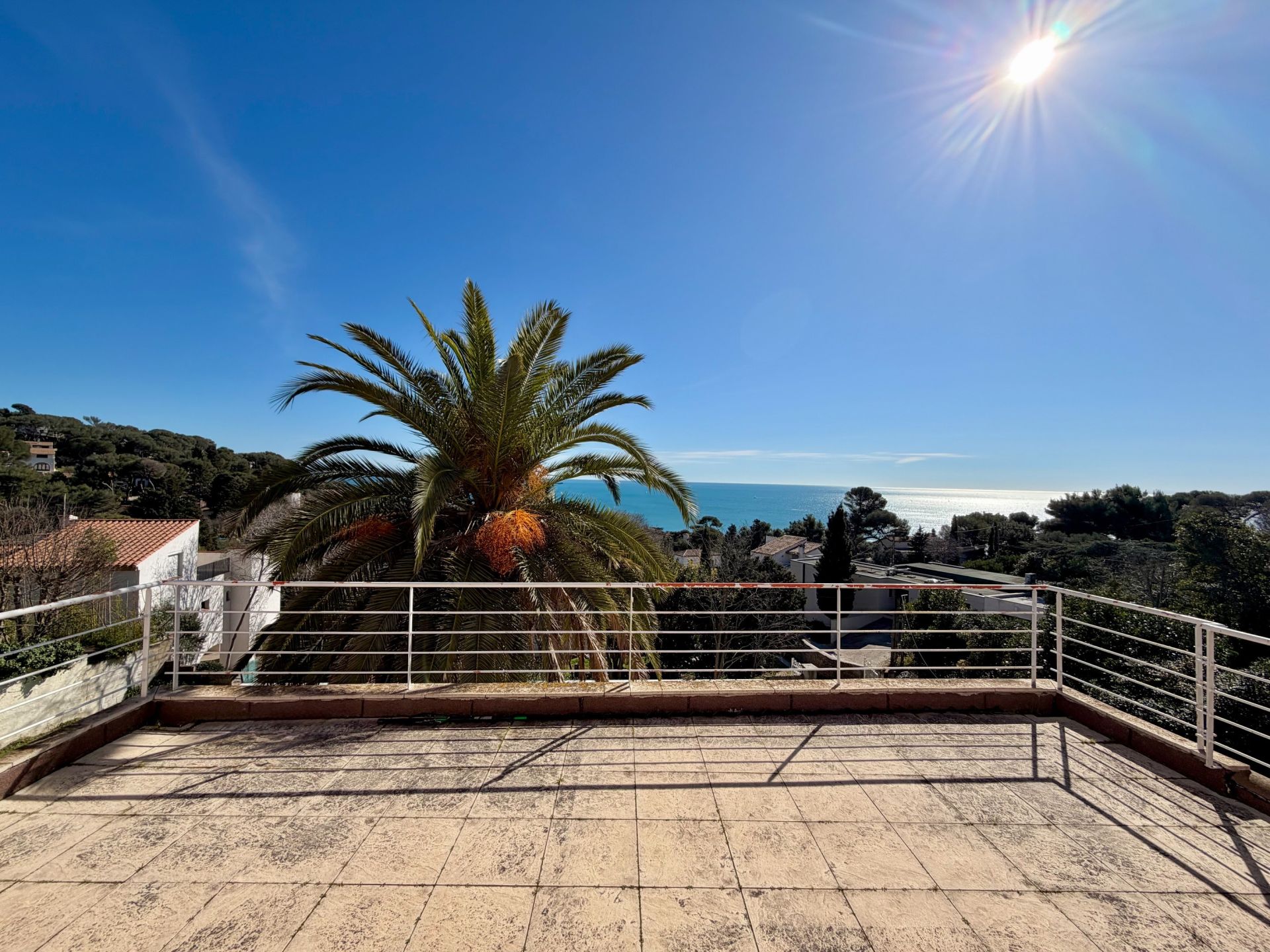 house 4 Rooms for sale on SETE (34200)
