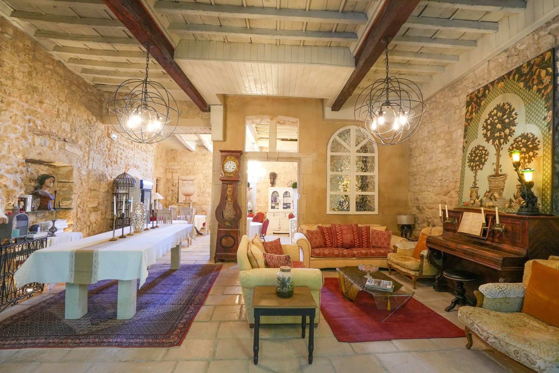 castle 16 Rooms for sale on BEZIERS (34500)