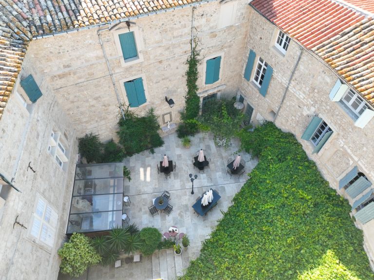 castle 16 Rooms for sale on BEZIERS (34500)