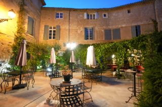 castle 16 Rooms for sale on BEZIERS (34500)