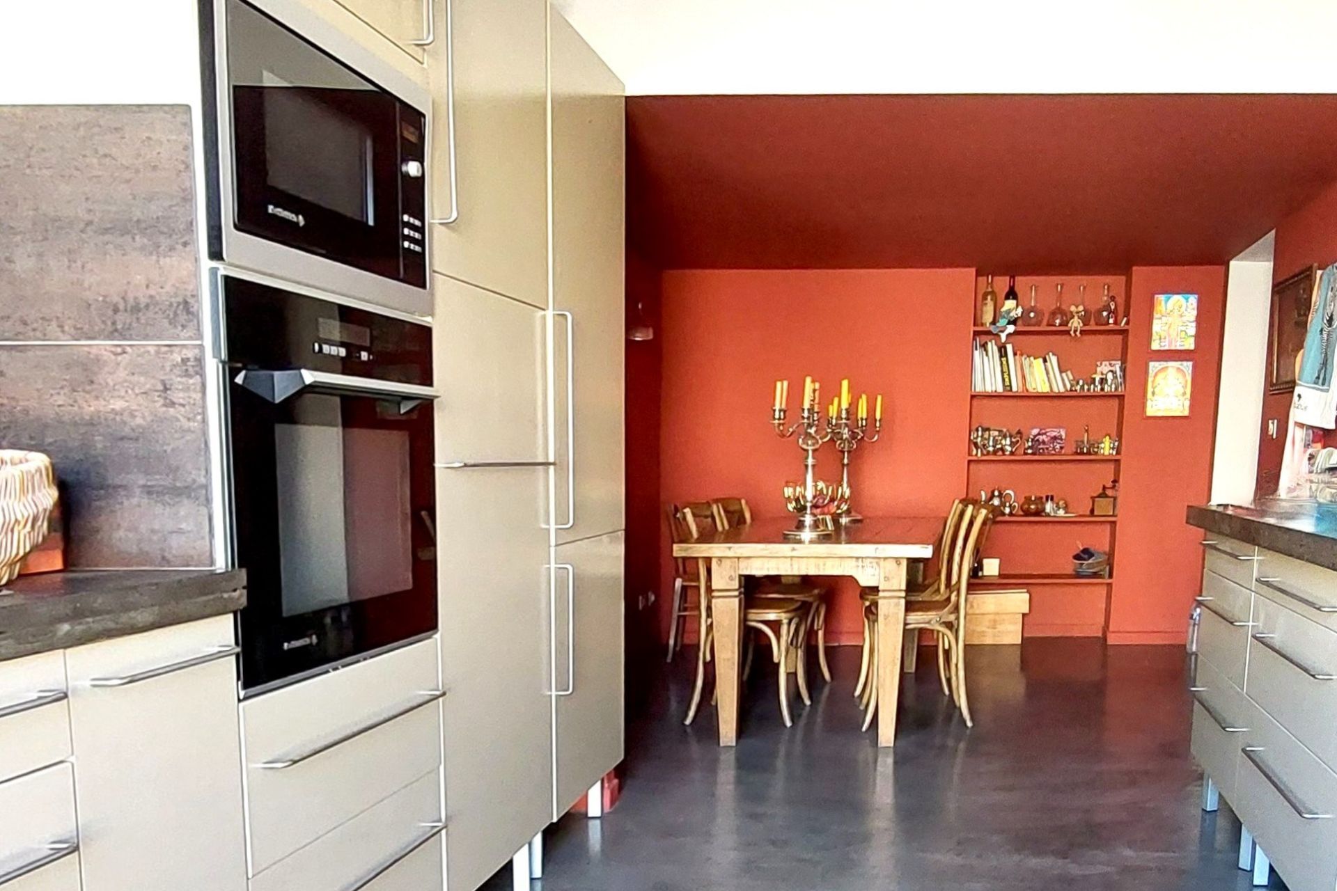 apartment 5 Rooms for sale on MONTPELLIER (34000)