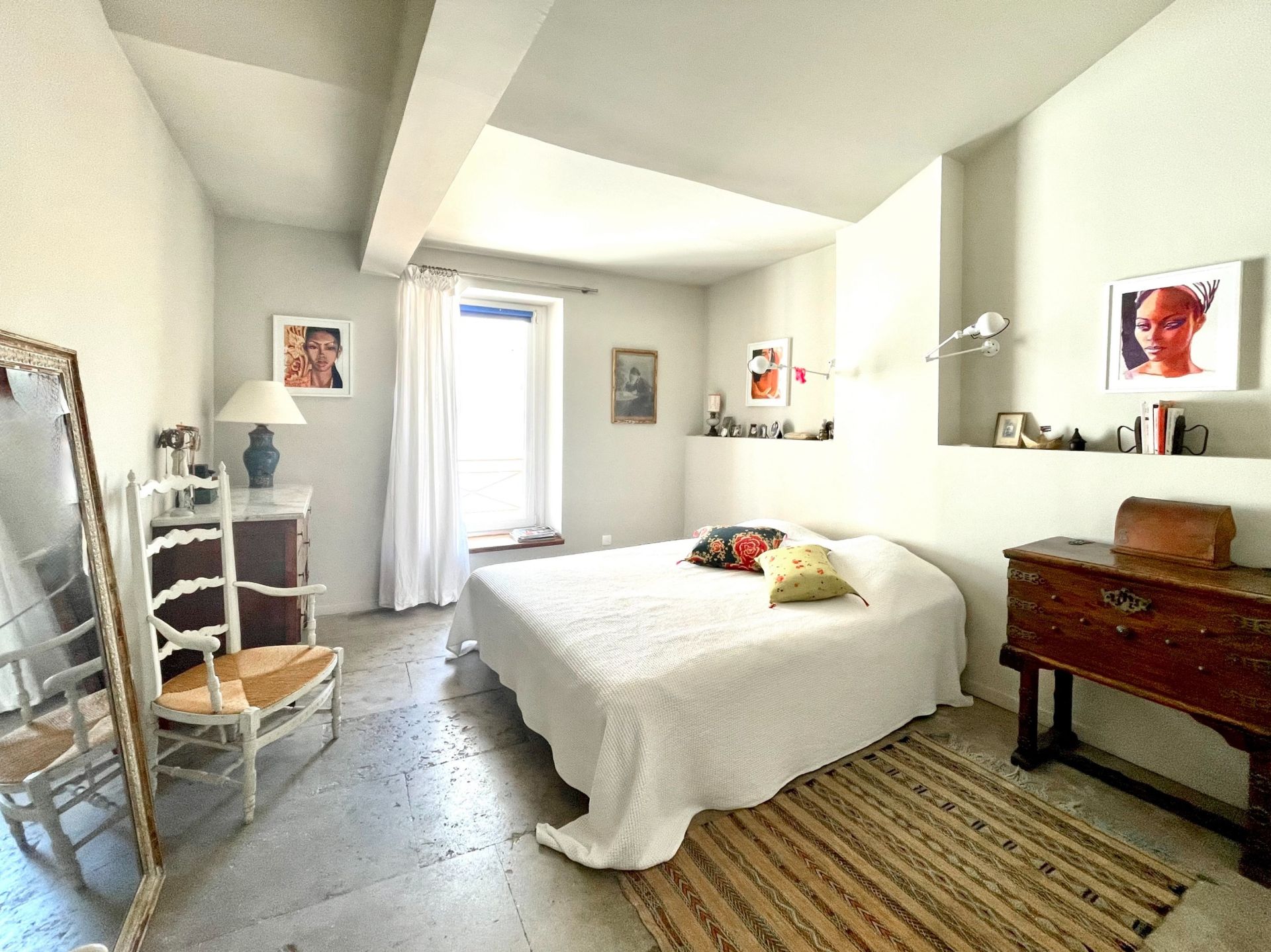apartment 5 Rooms for sale on MONTPELLIER (34000)