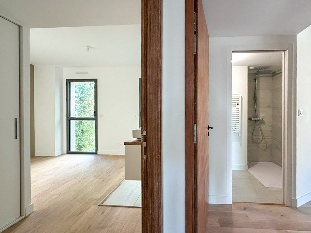 apartment 4 Rooms for sale on MONTPELLIER (34090)
