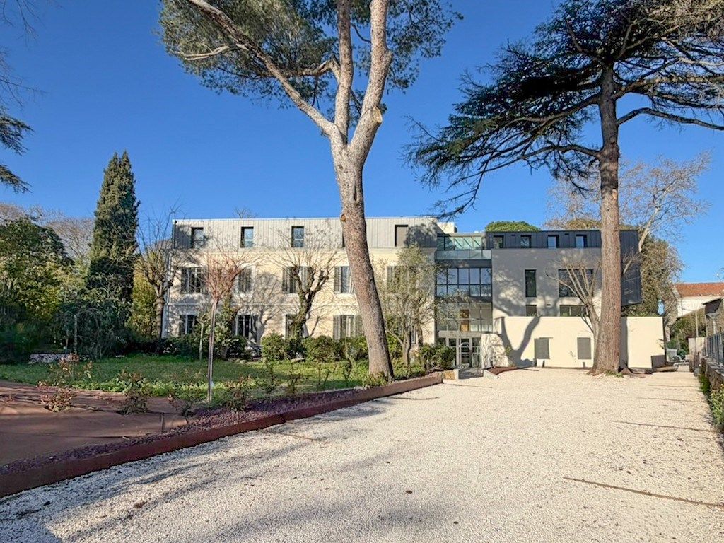 apartment 4 Rooms for sale on MONTPELLIER (34090)