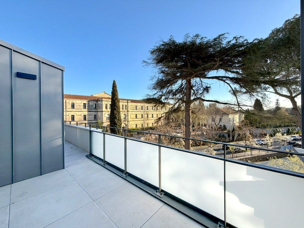 apartment 7 Rooms for sale on MONTPELLIER (34090)
