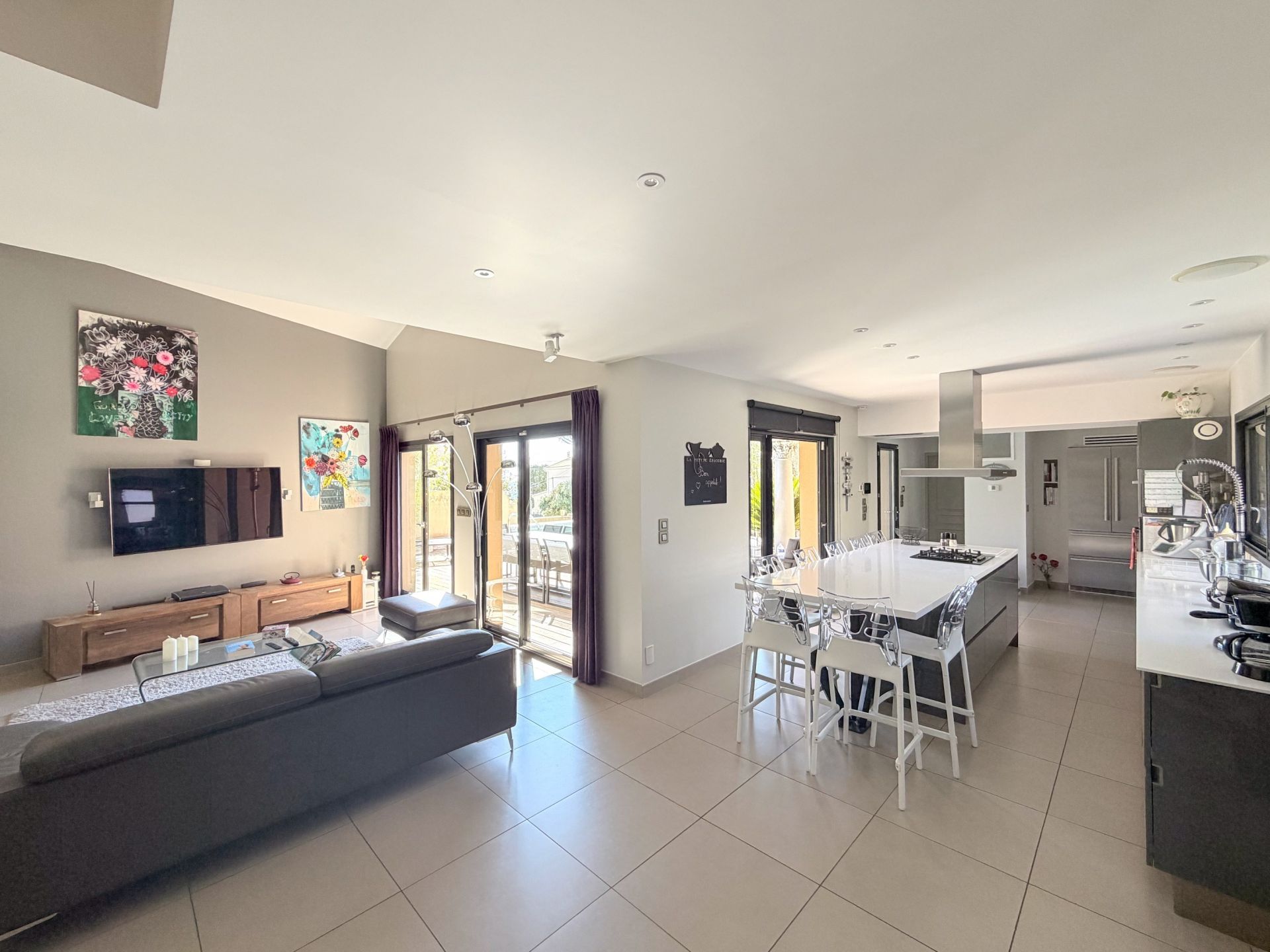 house 9 Rooms for sale on SETE (34200)