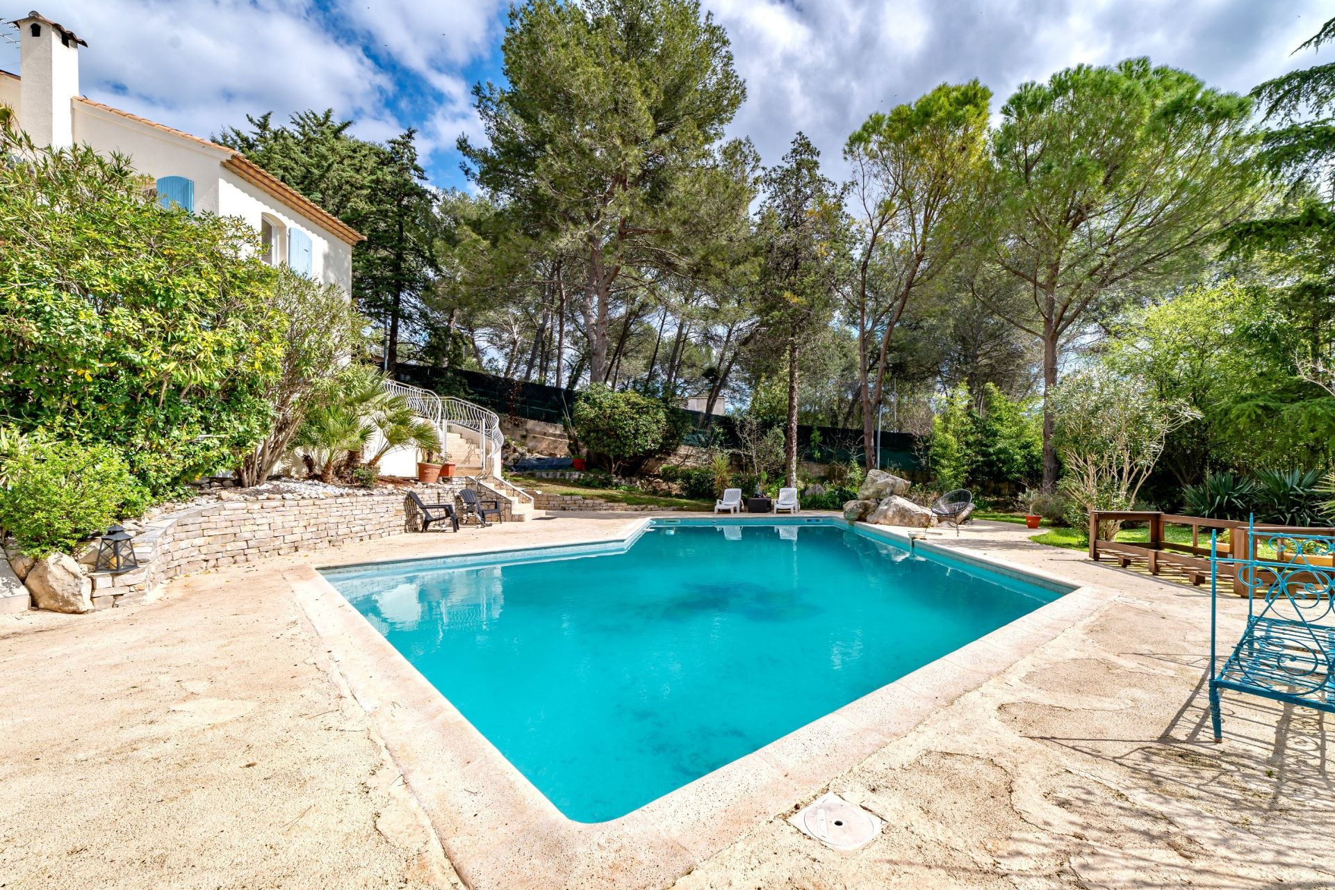 house 6 Rooms for sale on MONTPELLIER (34000)
