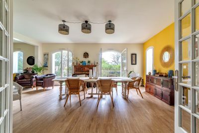 Sale House Castelnau-le-Lez 6&nbsp;Rooms 230&nbsp;m²