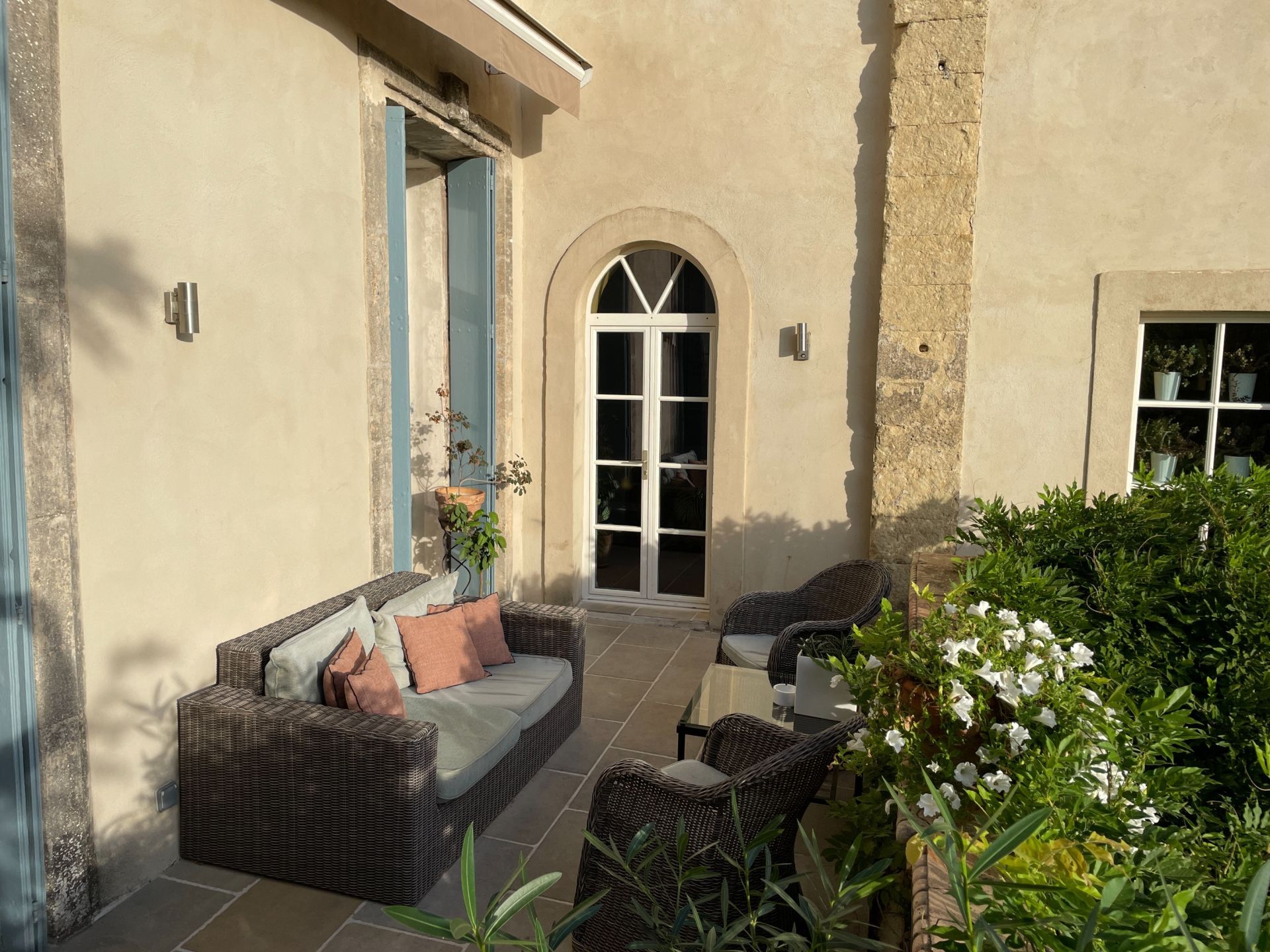 house 12 Rooms for sale on ROUJAN (34320)