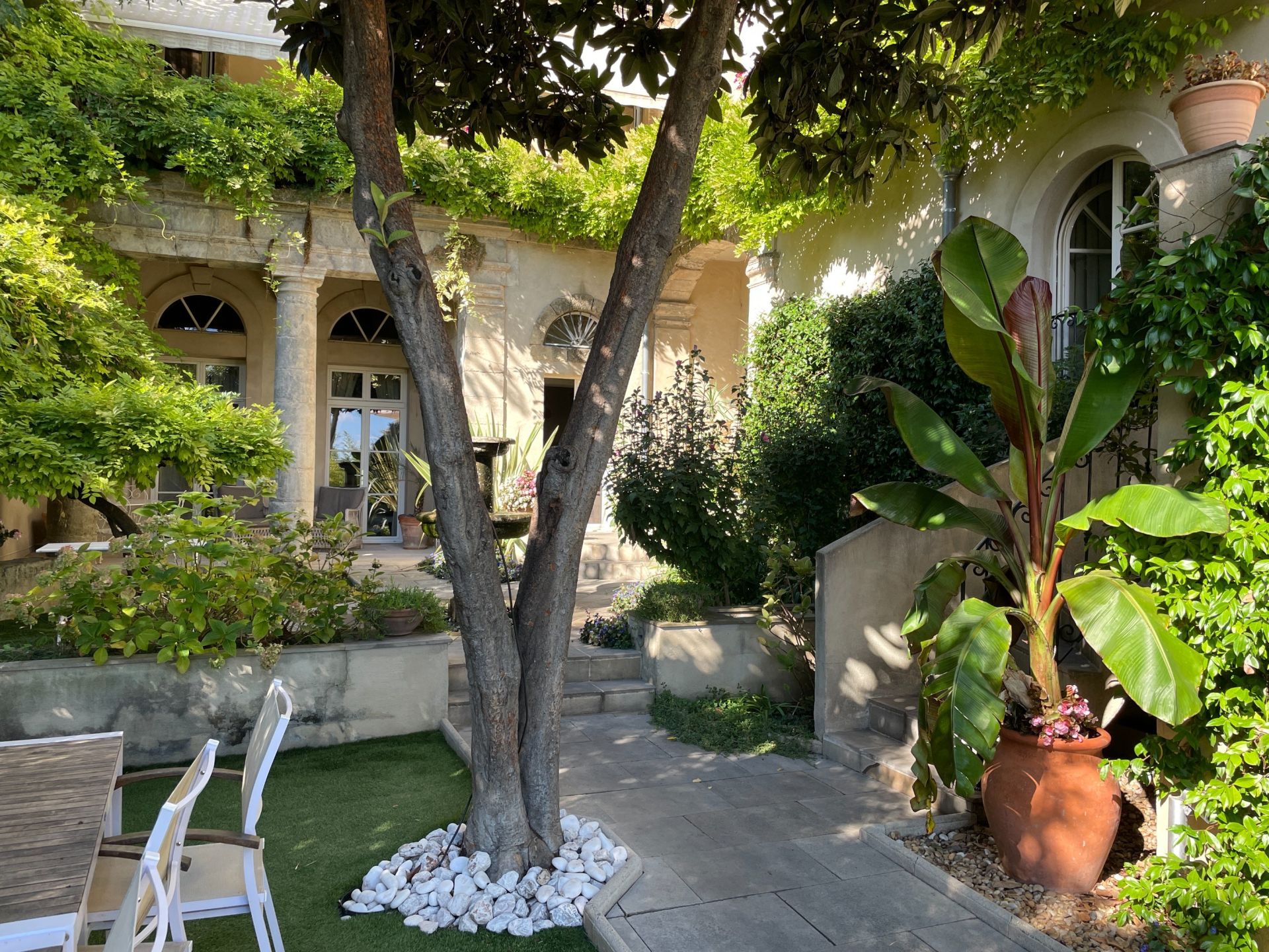 house 12 Rooms for sale on ROUJAN (34320)