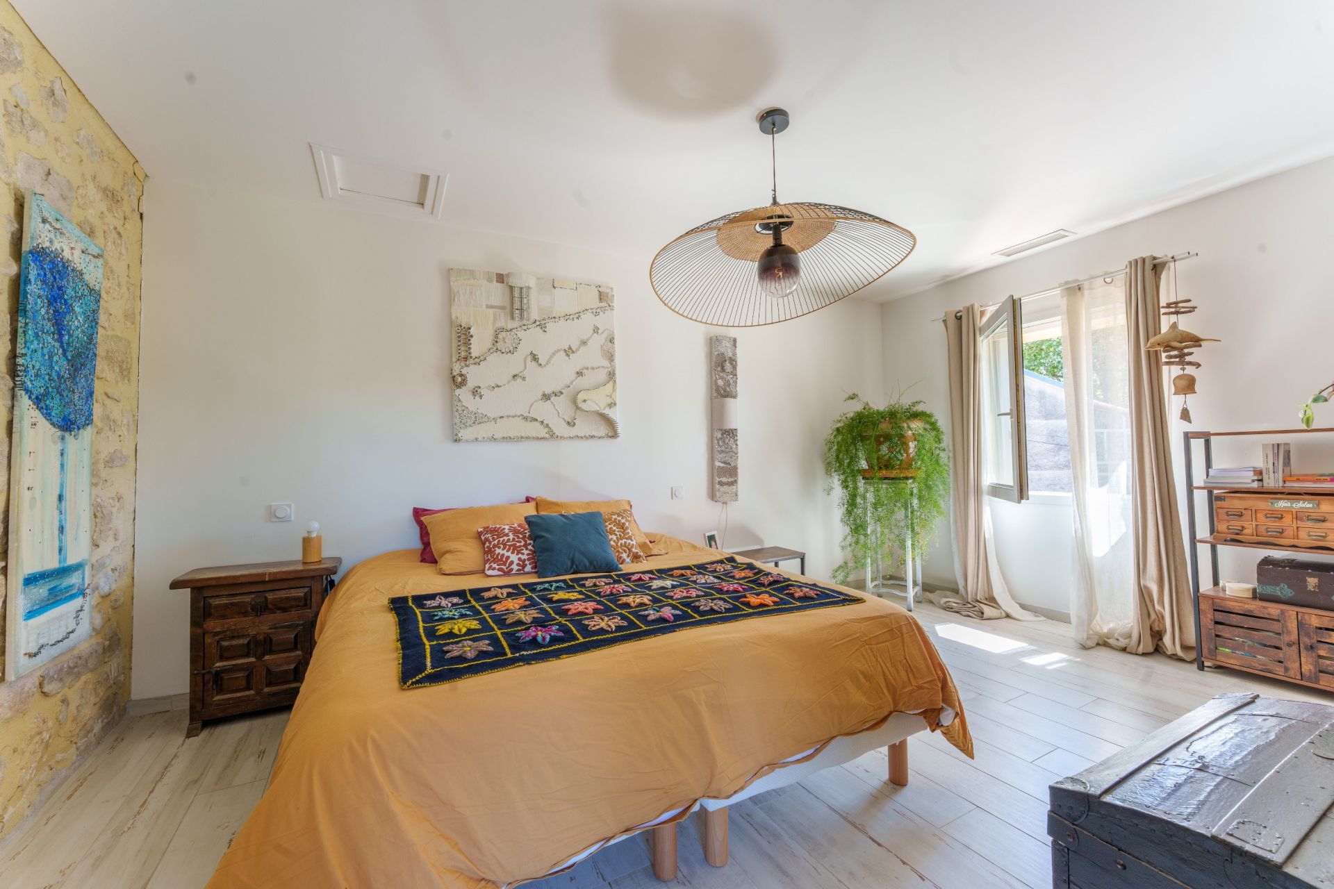 house 10 Rooms for sale on TEYRAN (34820)