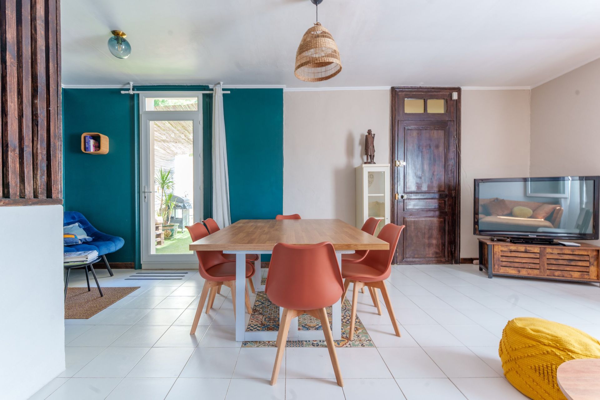 house 10 Rooms for sale on TEYRAN (34820)