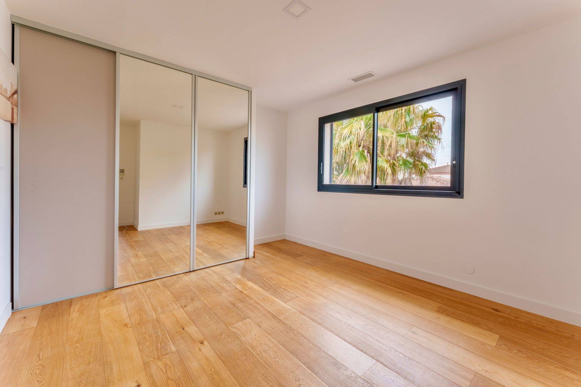 house 5 Rooms for sale on LATTES (34970)