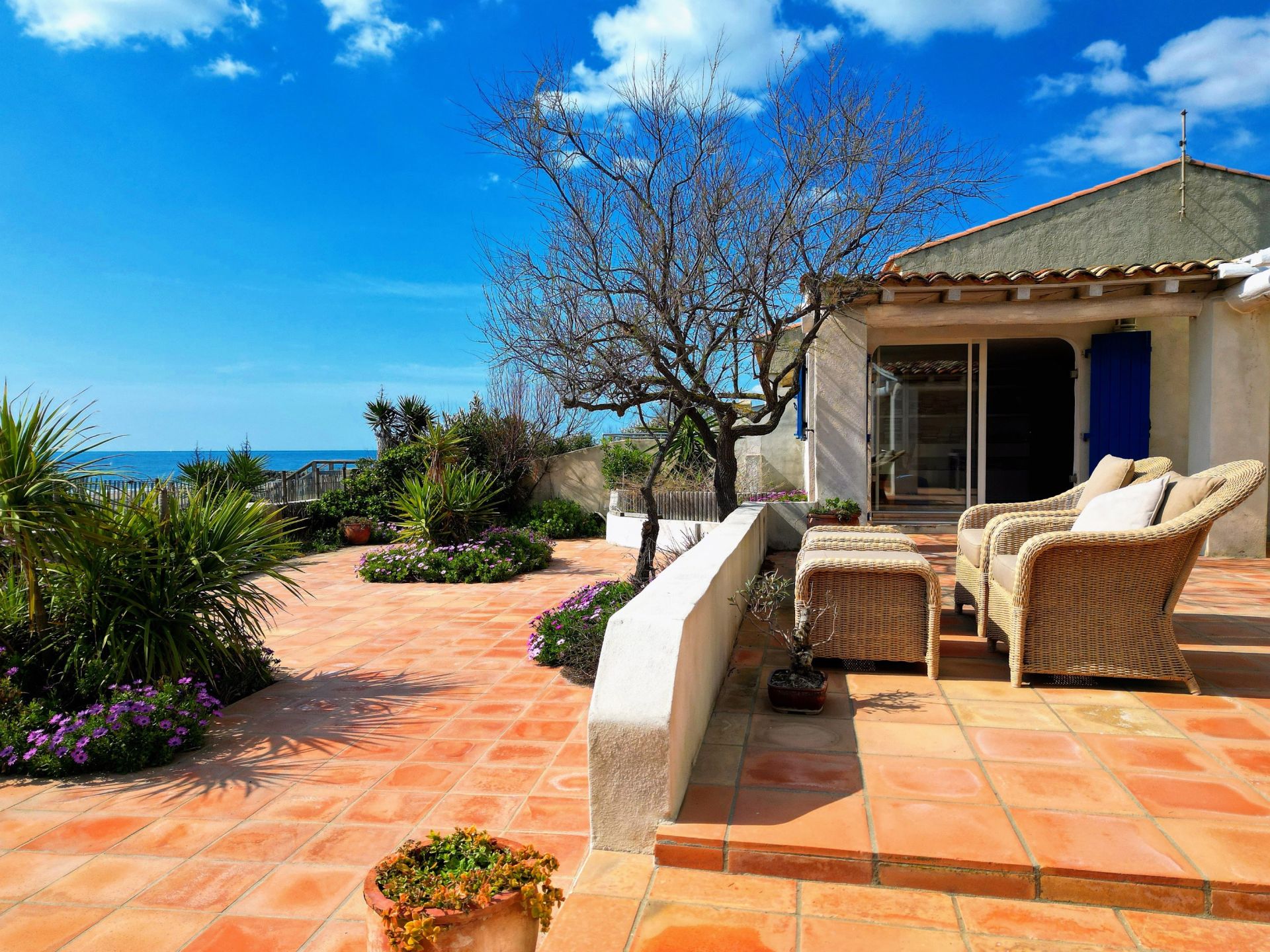house 8 Rooms for sale on FRONTIGNAN (34110)