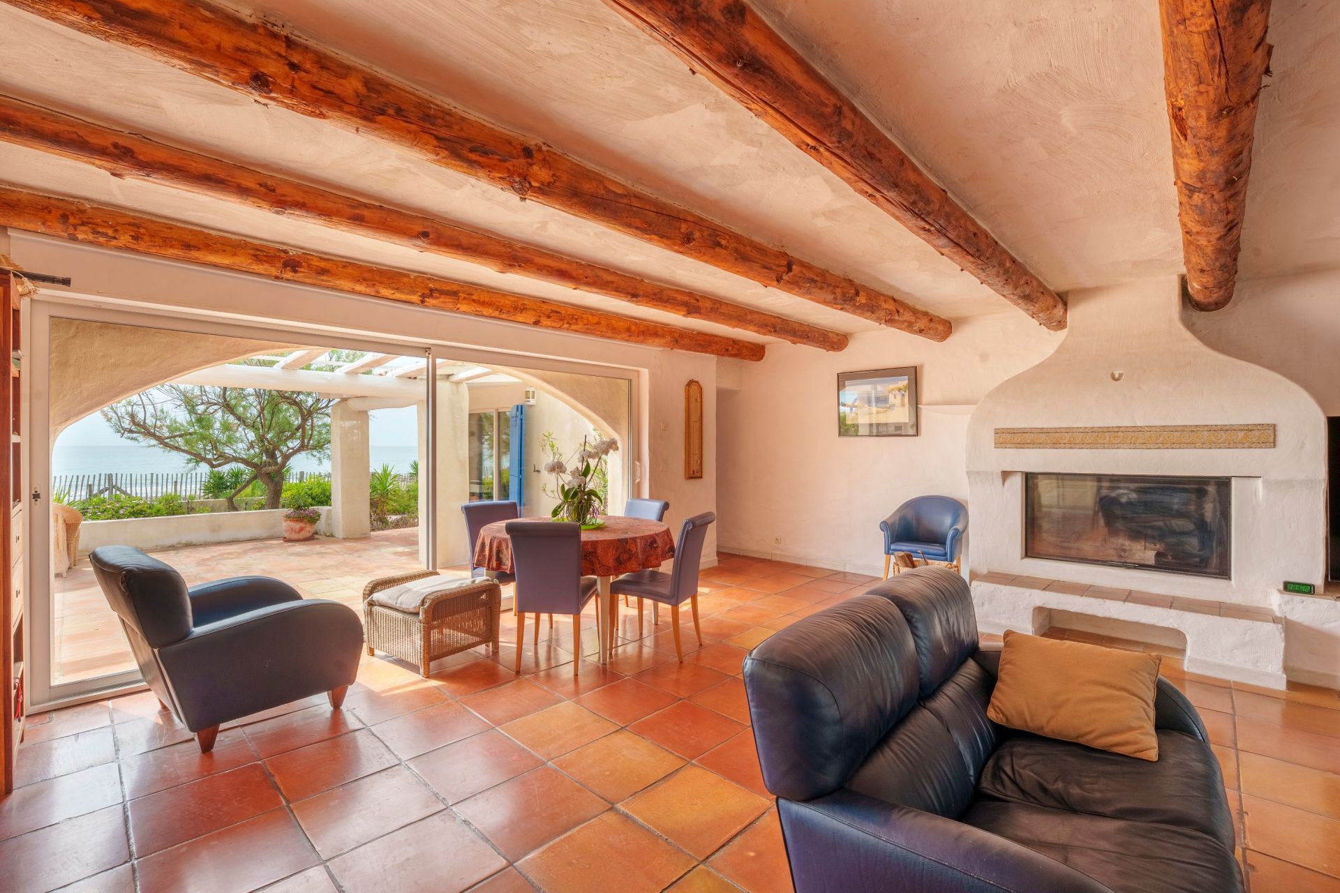 house 8 Rooms for sale on FRONTIGNAN (34110)