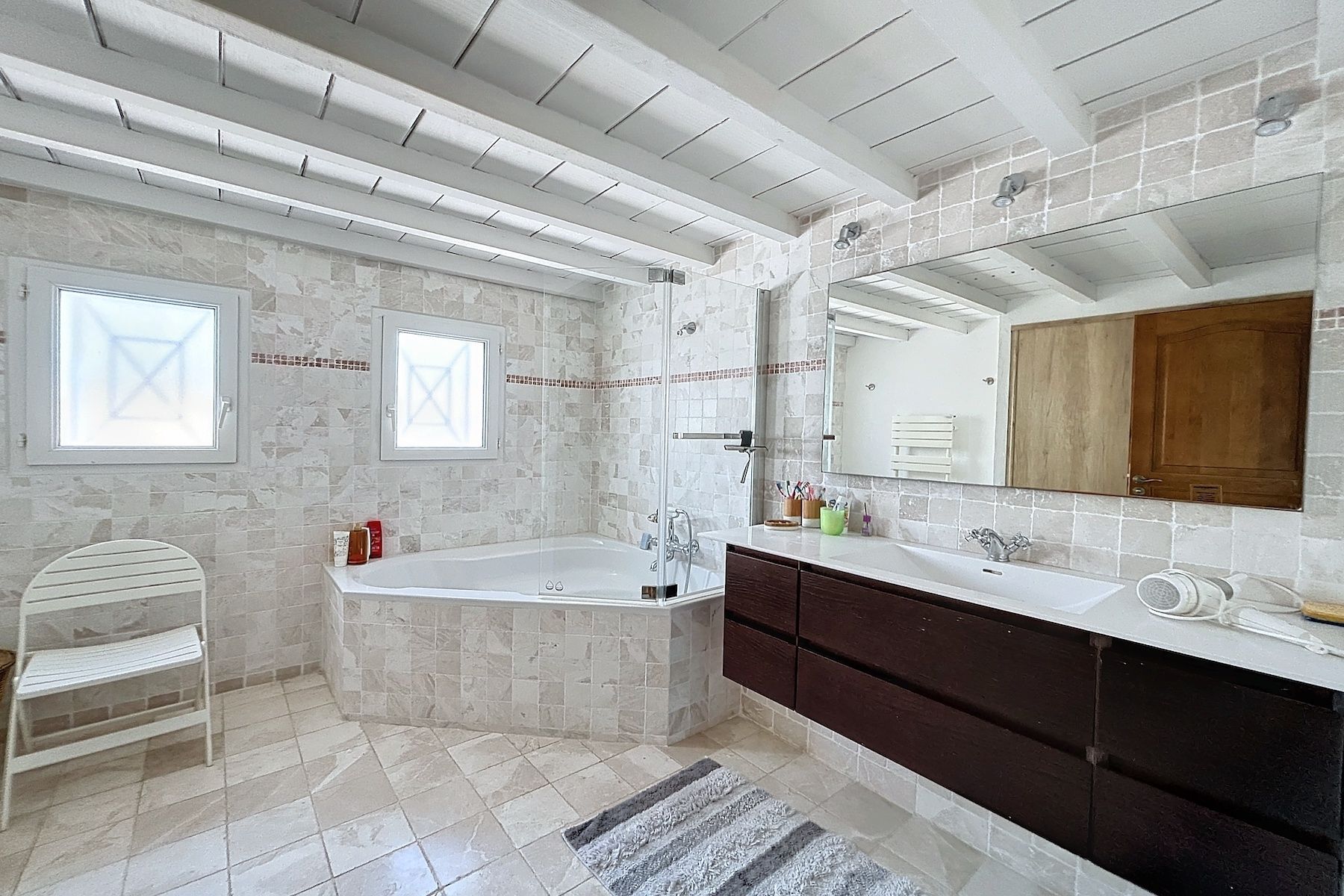 house 8 Rooms for sale on FRONTIGNAN (34110)