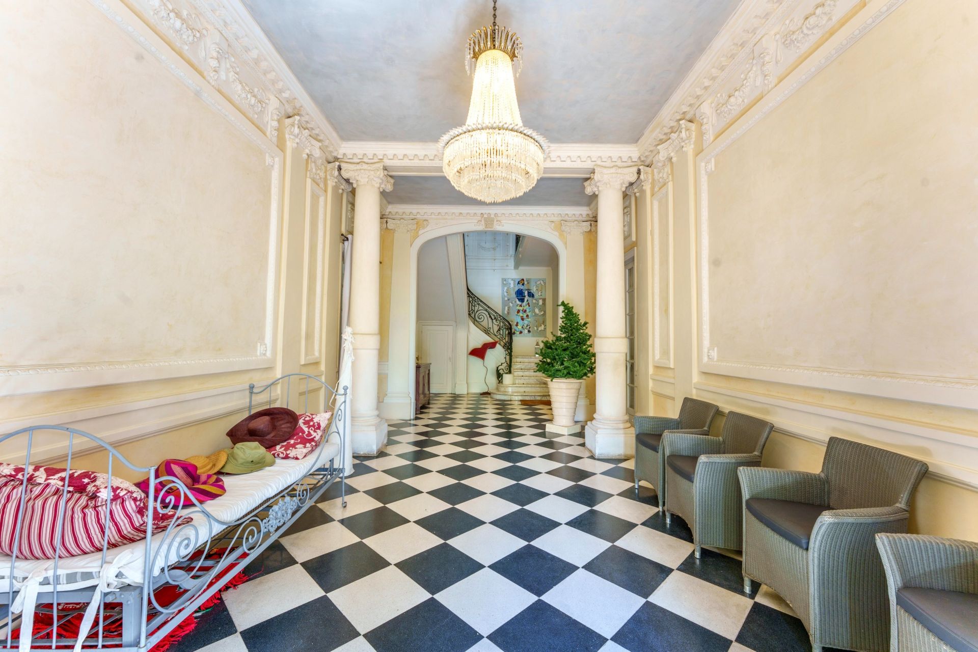 maison 22 Pièces en vente sur PEZENAS (34120)
