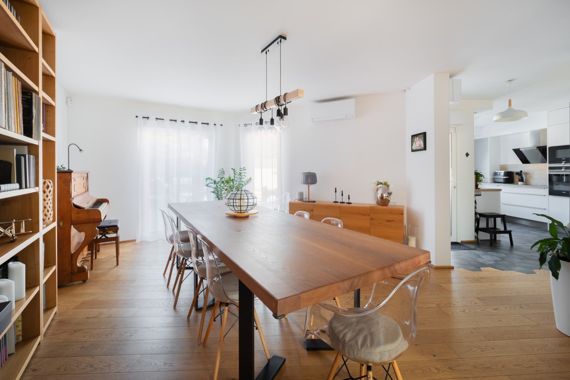 house 10 Rooms for sale on MONTPELLIER (34000)