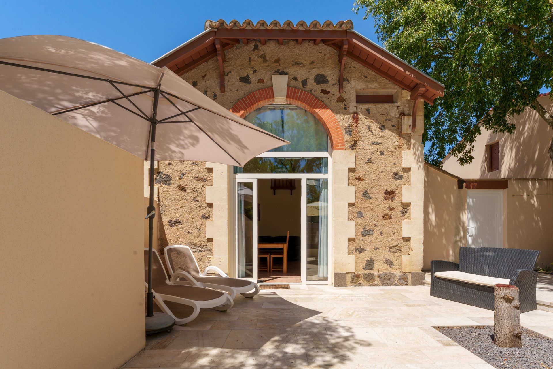 house 43 Rooms for sale on AGDE (34300)