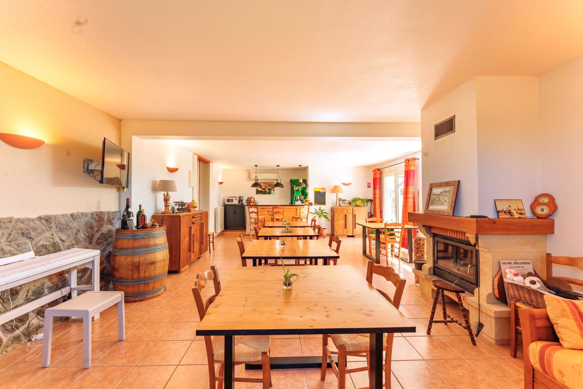 house 43 Rooms for sale on AGDE (34300)
