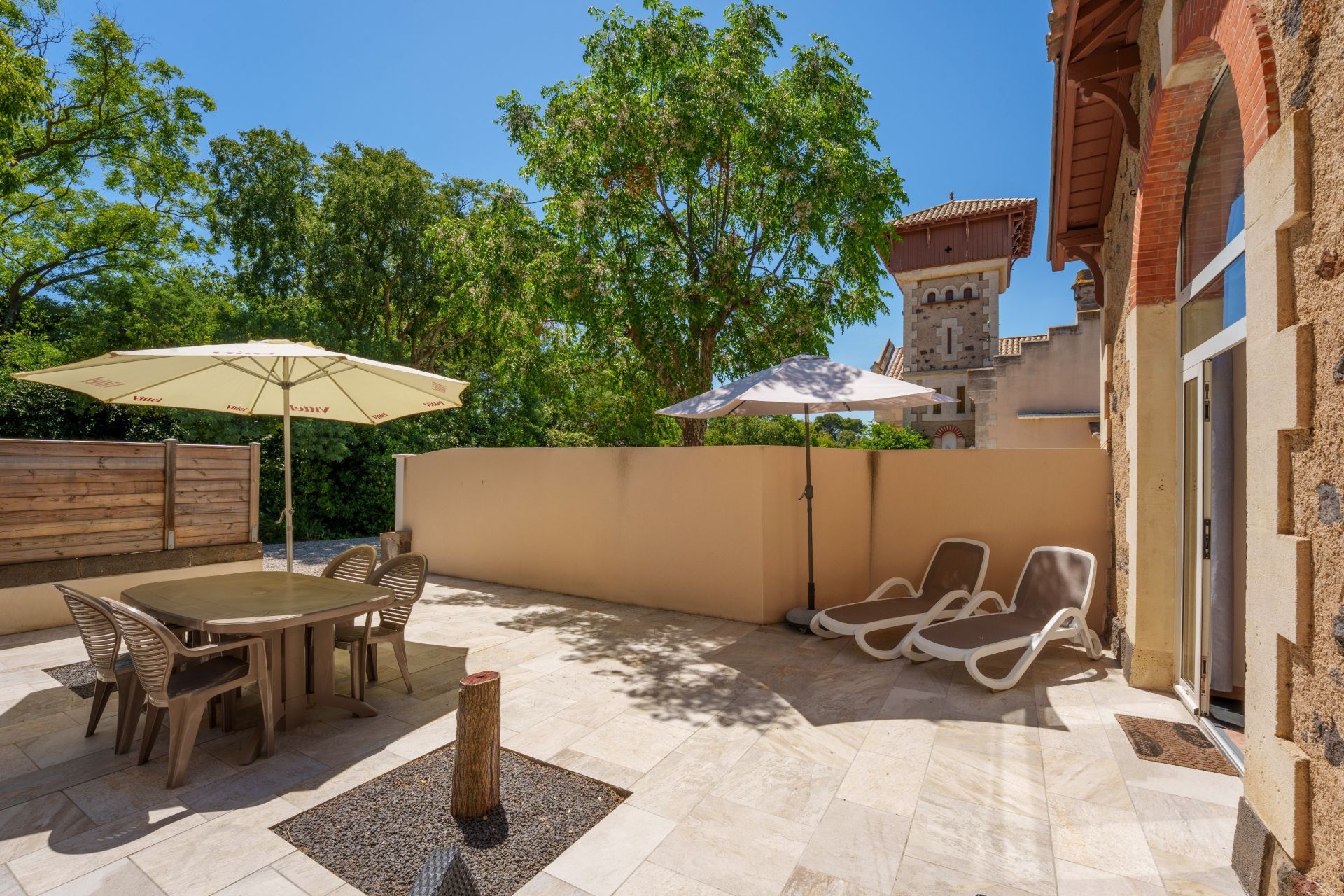 house 43 Rooms for sale on AGDE (34300)