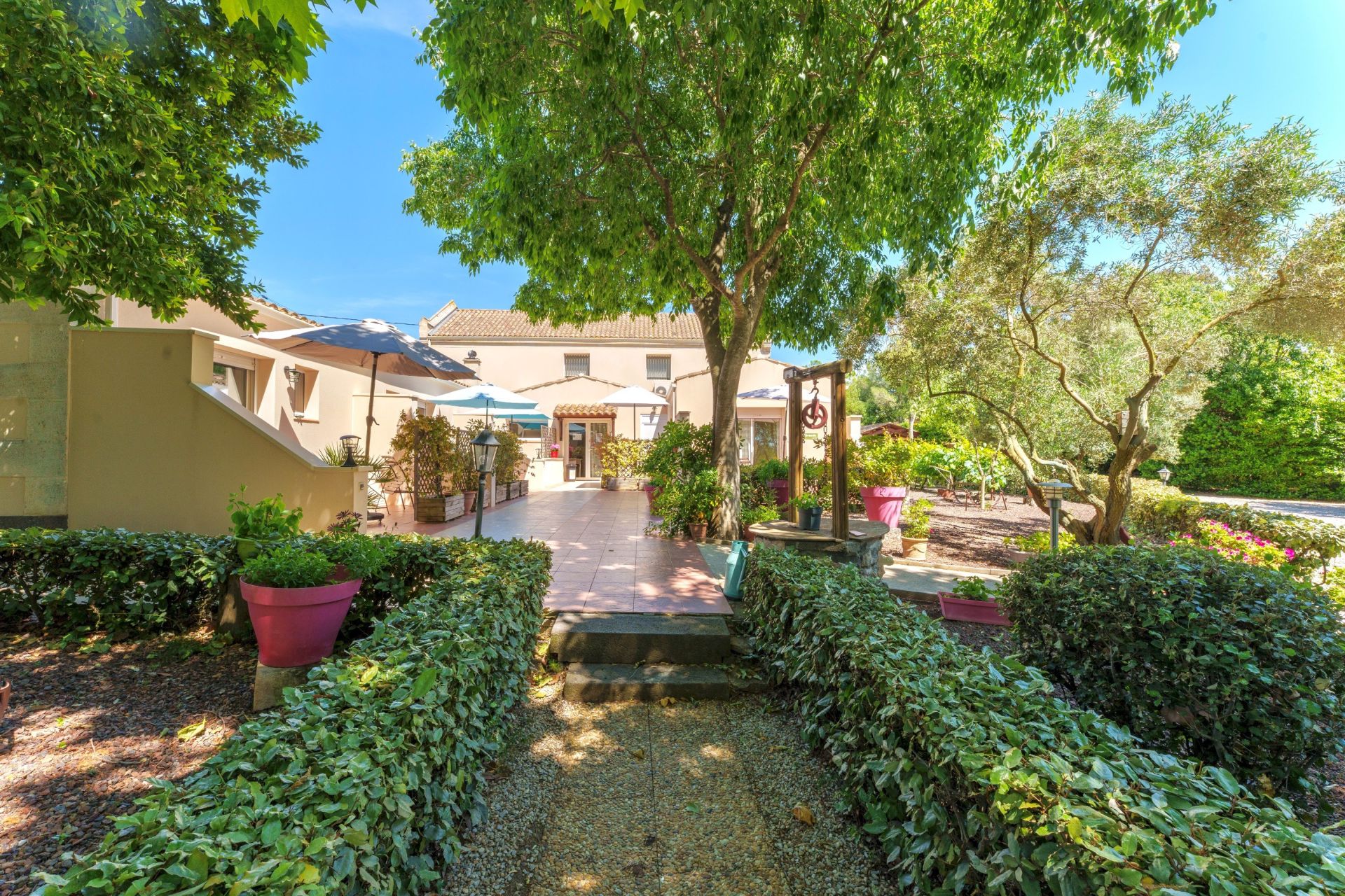 house 43 Rooms for sale on AGDE (34300)